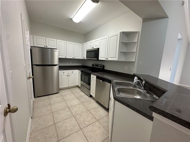 2560 57th Circle 2560, Vero Beach, FL 32966