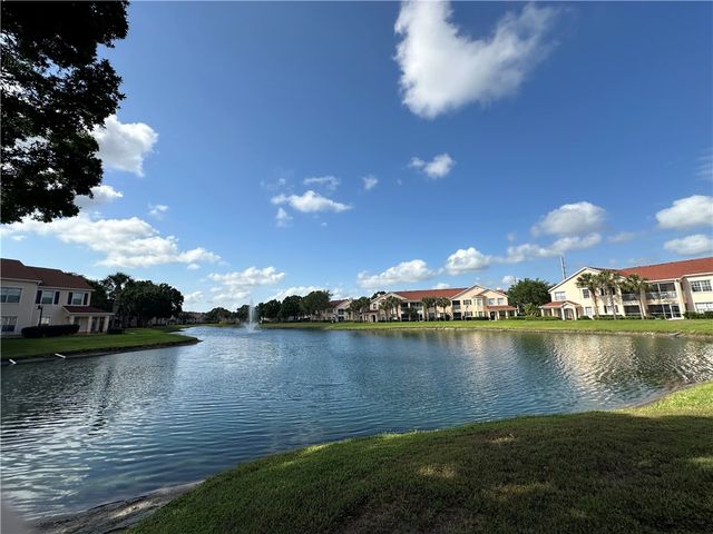2560 57th Circle 2560, Vero Beach, FL 32966