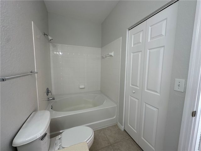 2560 57th Circle 2560, Vero Beach, FL 32966