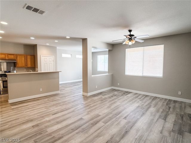 9082 Wine Cellar Avenue, Las Vegas, NV 89148
