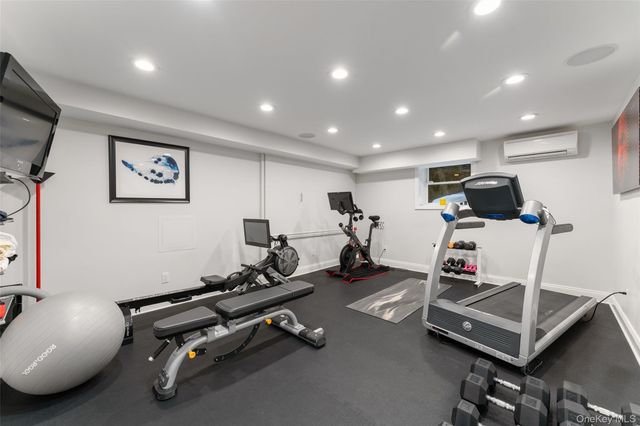 280 N Clayton Road, Scarsdale, NY 10583