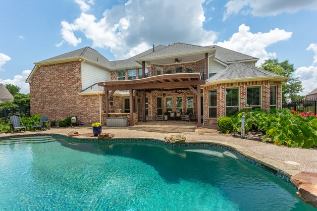 1307 Featherwood Drive, Murphy, TX 75094
