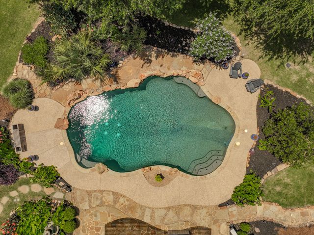 1307 Featherwood Drive, Murphy, TX 75094