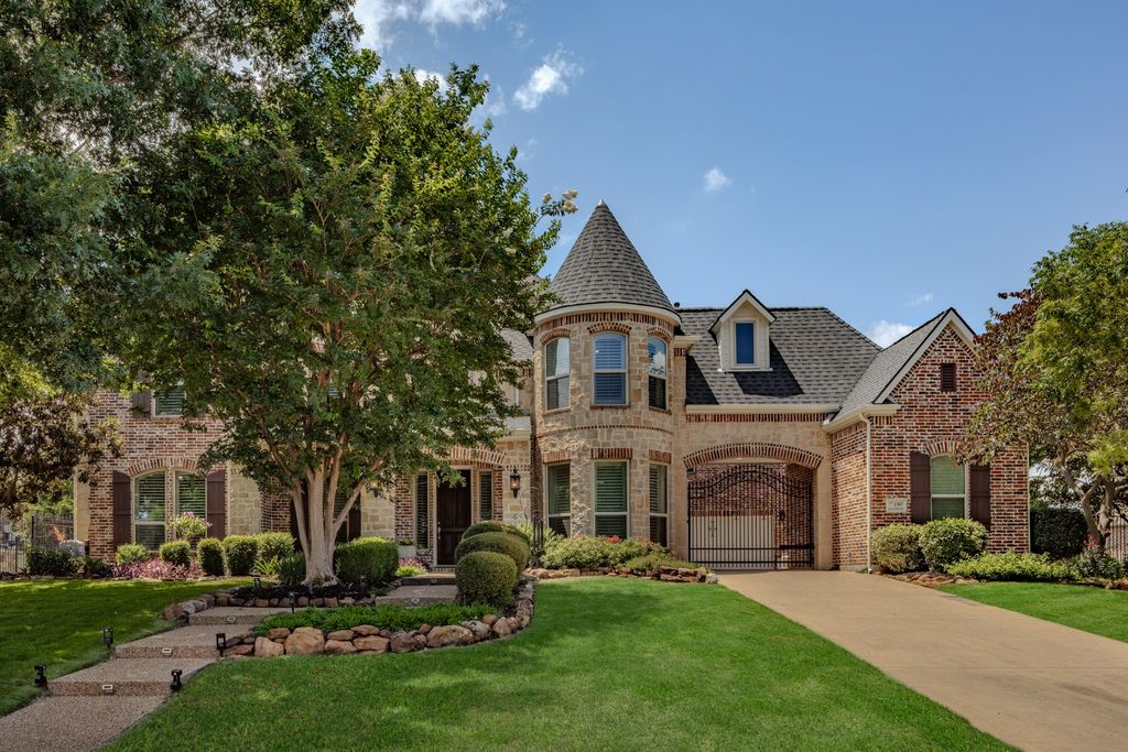 1307 Featherwood Drive, Murphy, TX 75094