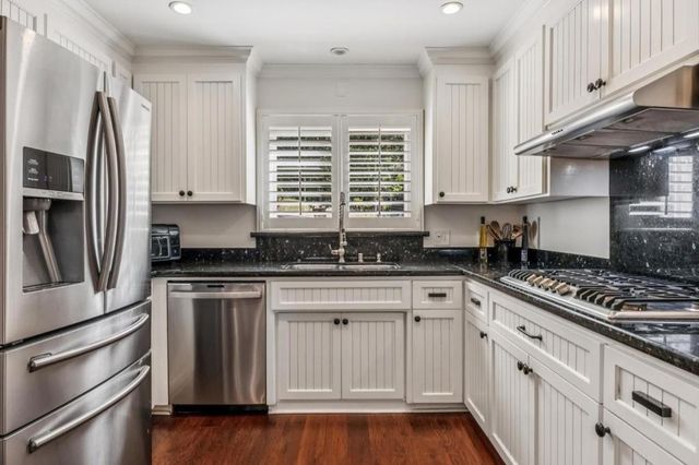 2395 Branner Drive, Menlo Park, CA 94025