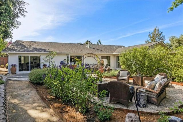 2395 Branner Drive, Menlo Park, CA 94025