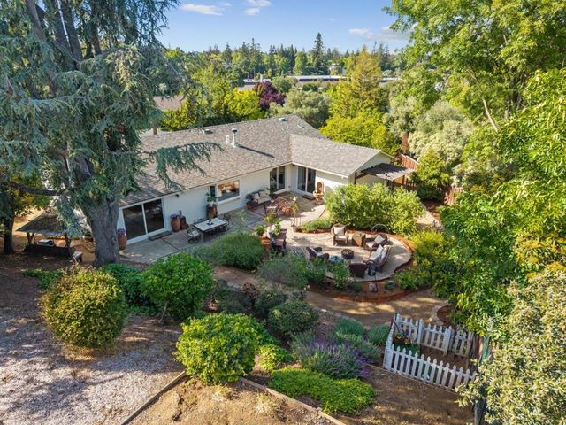 2395 Branner Drive, Menlo Park, CA 94025