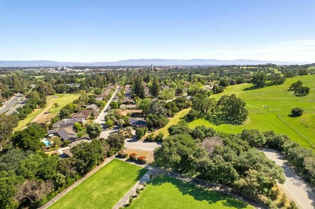2395 Branner Drive, Menlo Park, CA 94025