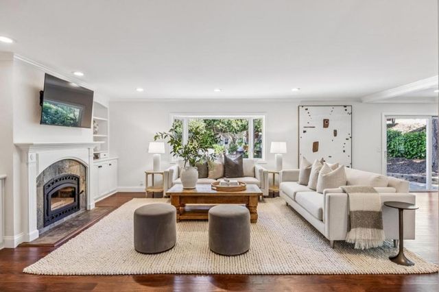 2395 Branner Drive, Menlo Park, CA 94025