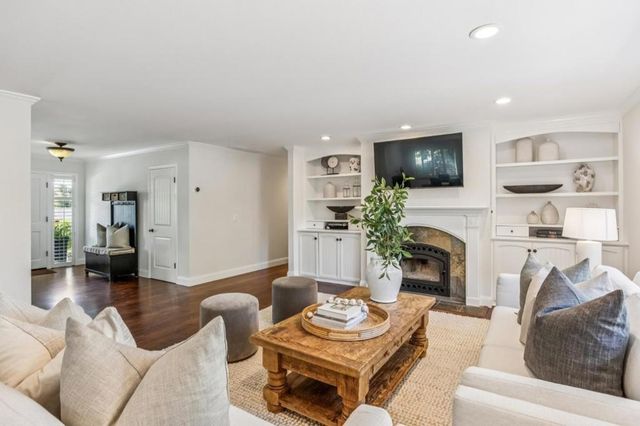 2395 Branner Drive, Menlo Park, CA 94025