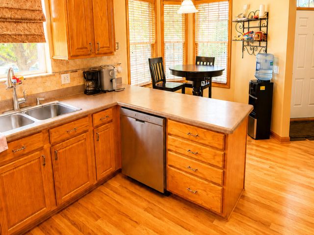 291 Jennifer Court, Gurnee, IL 60031