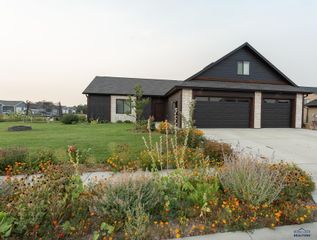 3767 REMINGTON RD, Rapid City, SD 57703