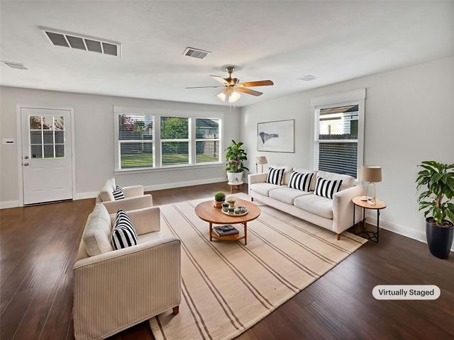 12018 Green Willow Falls Drive, Tomball, TX 77375