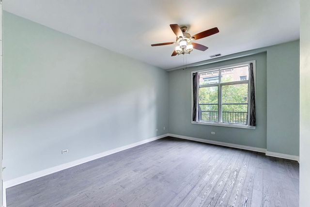 550 W Fulton Street 202, Chicago, IL 60661
