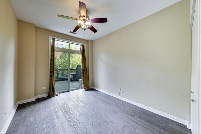 550 W Fulton Street 202, Chicago, IL 60661
