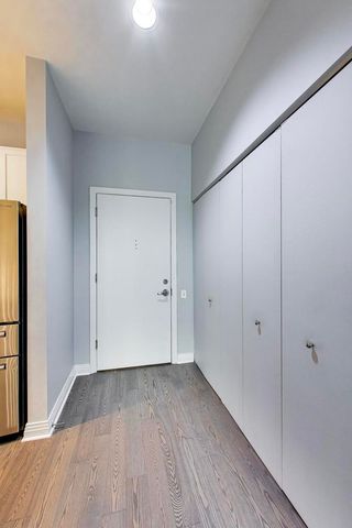 550 W Fulton Street 202, Chicago, IL 60661