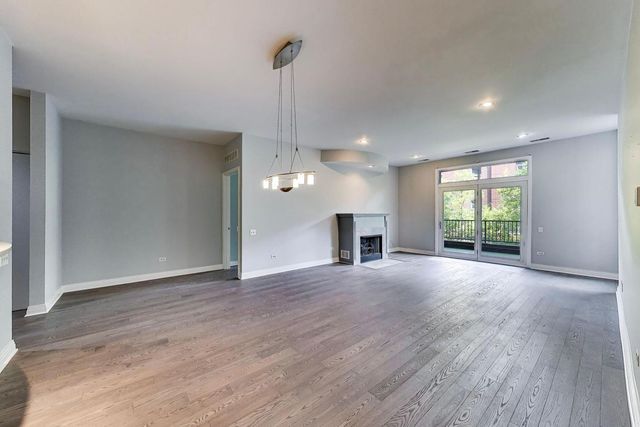 550 W Fulton Street 202, Chicago, IL 60661