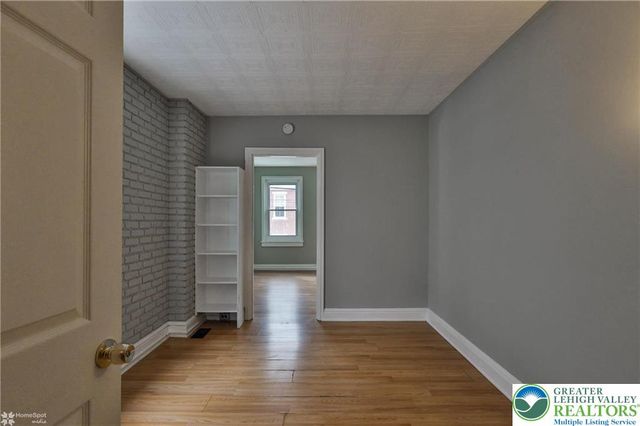 123 East Garrison Street, Bethlehem City, PA 18018