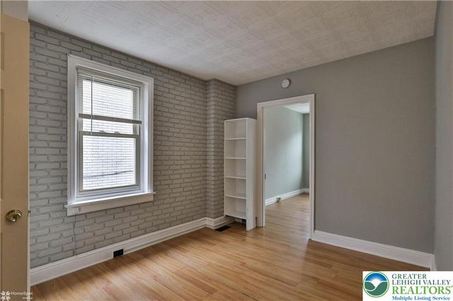 123 East Garrison Street, Bethlehem City, PA 18018