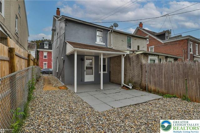 123 East Garrison Street, Bethlehem City, PA 18018