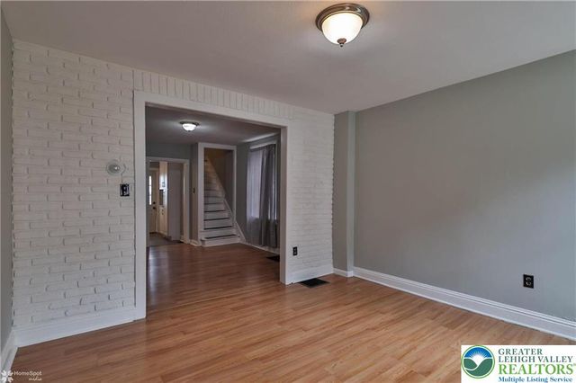 123 East Garrison Street, Bethlehem City, PA 18018