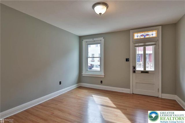 123 East Garrison Street, Bethlehem City, PA 18018