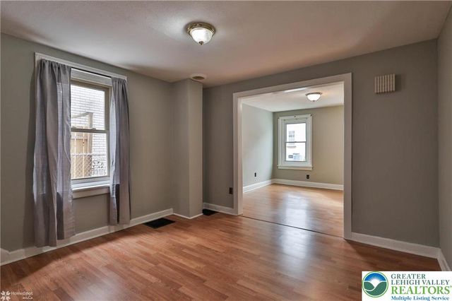 123 East Garrison Street, Bethlehem City, PA 18018