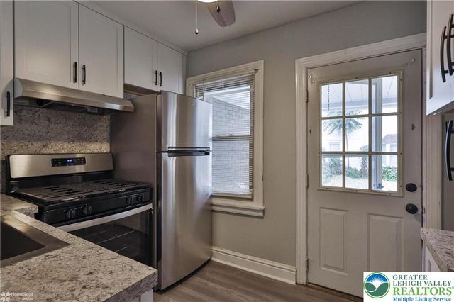 123 East Garrison Street, Bethlehem City, PA 18018