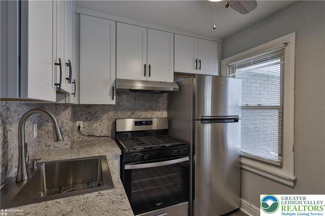 123 East Garrison Street, Bethlehem City, PA 18018