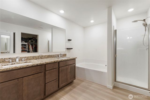 5819 114th Avenue Ct E, Puyallup, WA 98372