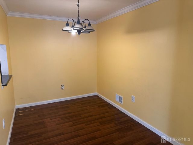 480 Witney Court, North Brunswick, NJ 08902