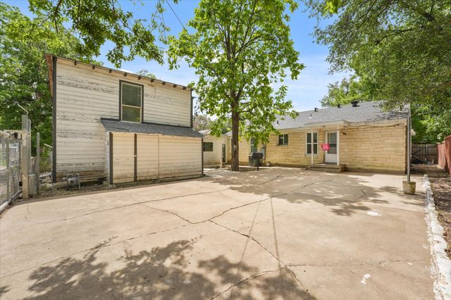 1207 Engle Avenue, Dallas, TX 75224