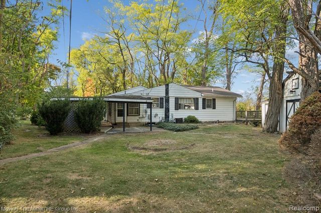 50710 W Huron River Drive, Belleville, MI 48111