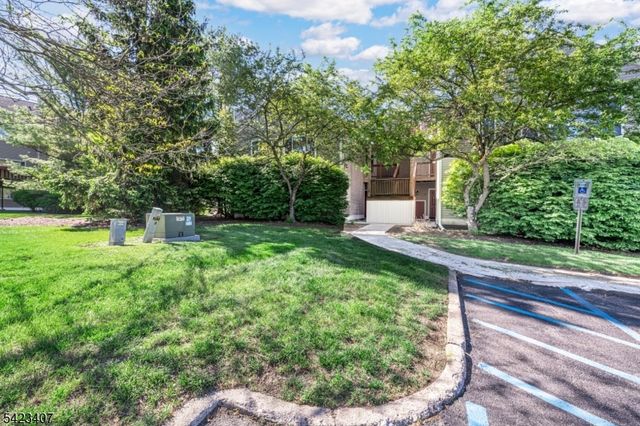 14 Falcon Ridge Way 4, Hamburg Boro, NJ 07419
