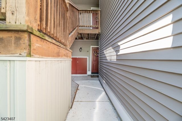 14 Falcon Ridge Way 4, Hamburg Boro, NJ 07419
