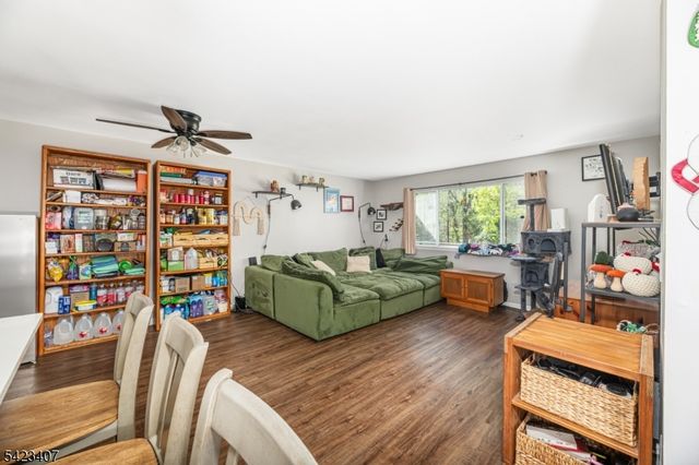 14 Falcon Ridge Way 4, Hamburg Boro, NJ 07419
