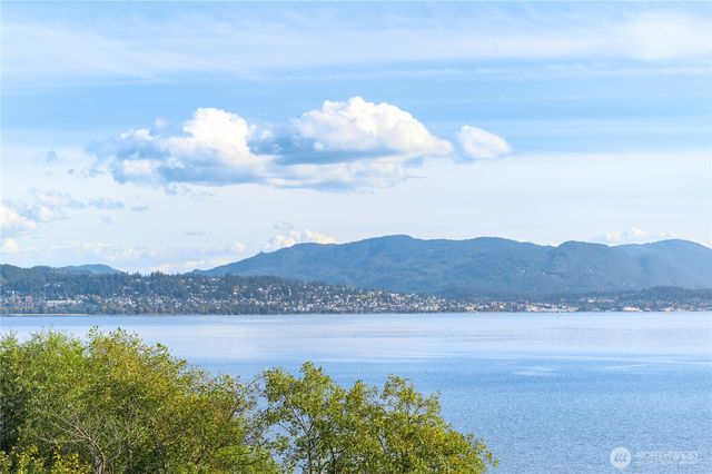 1359 Olympic Way, Bellingham, WA 98225