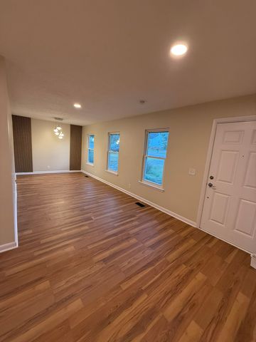 810 Summer Hill Ln, La Vergne, TN 37086