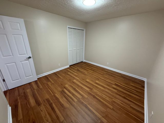 810 Summer Hill Ln, La Vergne, TN 37086