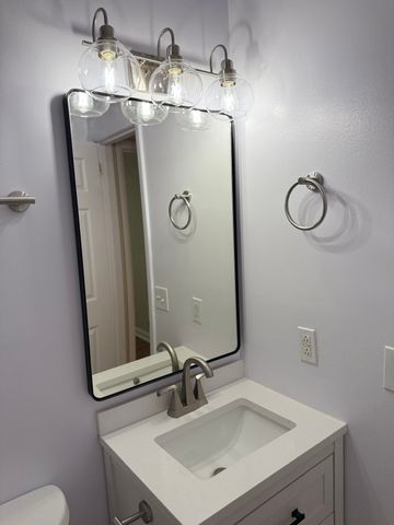 810 Summer Hill Ln, La Vergne, TN 37086