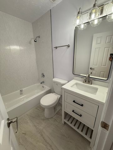 810 Summer Hill Ln, La Vergne, TN 37086