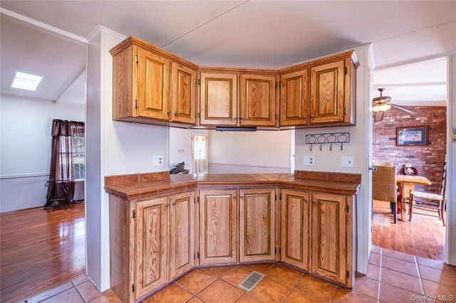 10 Apple Lane, New Paltz, NY 12561