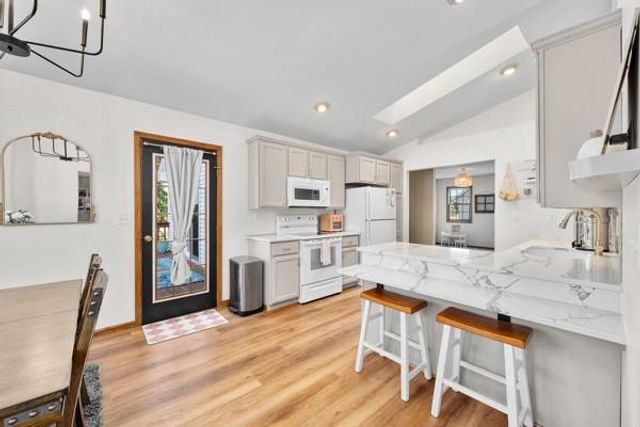 344 Saxonwood Road, Altoona, WI 54720
