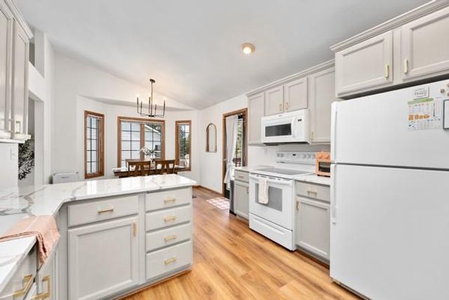 344 Saxonwood Road, Altoona, WI 54720