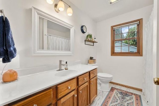 344 Saxonwood Road, Altoona, WI 54720