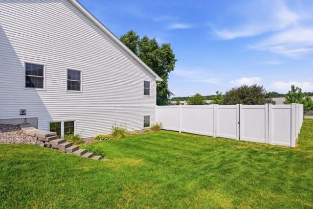 344 Saxonwood Road, Altoona, WI 54720