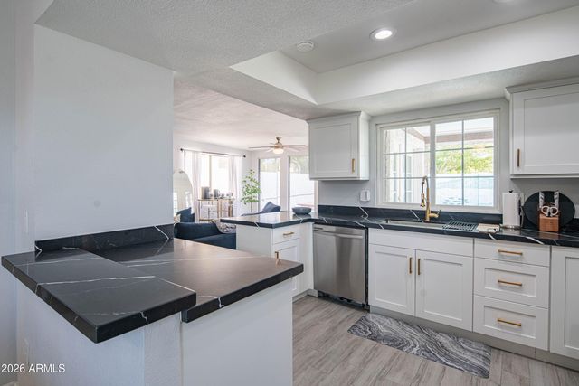 10615 N 63RD Drive, Glendale, AZ 85304