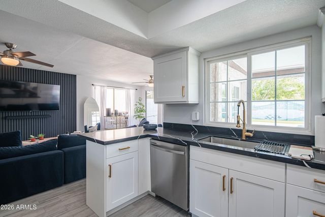 10615 N 63RD Drive, Glendale, AZ 85304