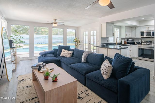 10615 N 63RD Drive, Glendale, AZ 85304