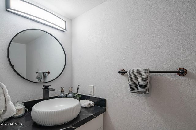 10615 N 63RD Drive, Glendale, AZ 85304